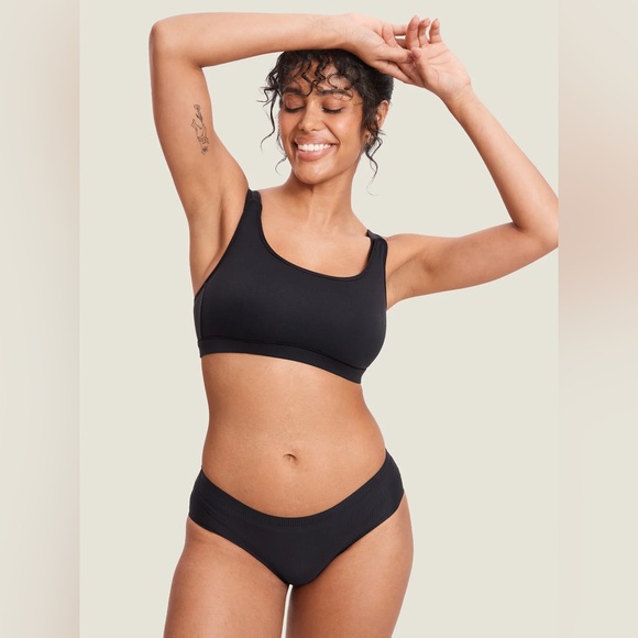 Natrelax™ Velcro All-in-One Nursing & Pumping Bra - Picture 2 of 6